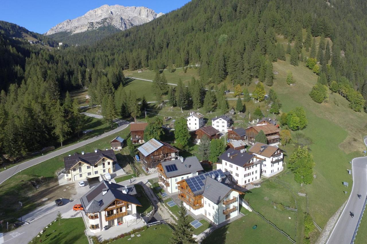 Appartamenti Col Di Lana Livinallongo Del Col Di Lana Bagian luar foto